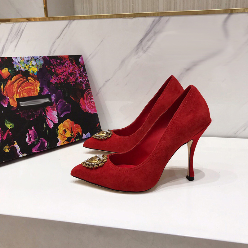 2021 Good Quality Fashion Women Luxurys Designers Shoes Designer Sandals Womens Luxury High Heels Sandal Dress Shoess With Box Size 35-41 -H620, Red
2021 Good Quality Fashion Women Luxurys Designers Shoes Designer Sandals Womens Luxury High Heels Sandal Dress Shoess With Box Size 35-41 -H620, Red