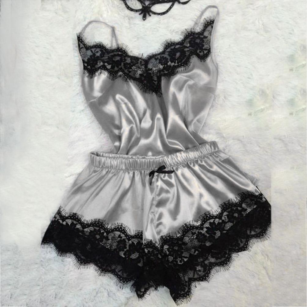 s 3xl size women sleepwear satin robe set black lace v neck nightdress sleeveless cute cami and short, Black;red
s 3xl size women sleepwear satin robe set black lace v neck nightdress sleeveless cute cami and short, Black;red