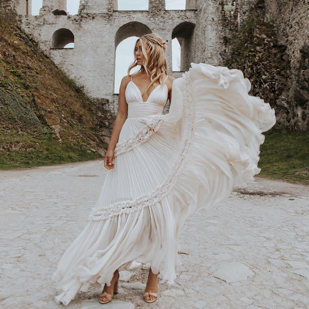 Bohemian Spaghetti Wedding Dresses Boho Maxi A Line V Neck Bridal Gowns Tiered Skirts GYPSY Vestido De Noivas