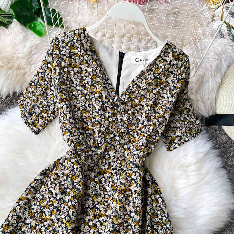 Women Summer Vintage V Neck Short Sleeve Floral Dress Slim High Waist Floral Print Chiffon Short Dress Vestidos 210521