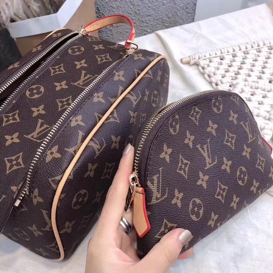 luxurys Cosmetic Bags travel purses Designers Women wallets leather wash handbags makeup toiletry bag 2pcs 1-19995 LV LOUIS 1 VITTON, Red;black
luxurys Cosmetic Bags travel purses Designers Women wallets leather wash handbags makeup toiletry bag 2pcs 1-19995 LV LOUIS 1 VITTON, Red;black
