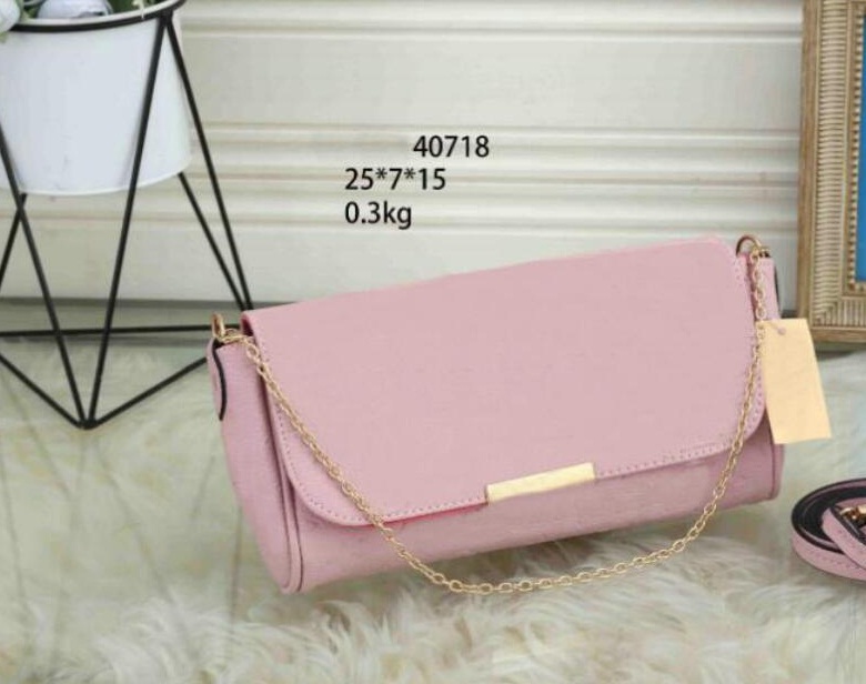 Luxury Designer handbag Fashion bags women classic style totes high quality Shopping bag travel street design Famous letter printing Mini cross body 7color, Red embossing
Luxury Designer handbag Fashion bags women classic style totes high quality Shopping bag travel street design Famous letter printing Mini cross body 7color, Red embossing
