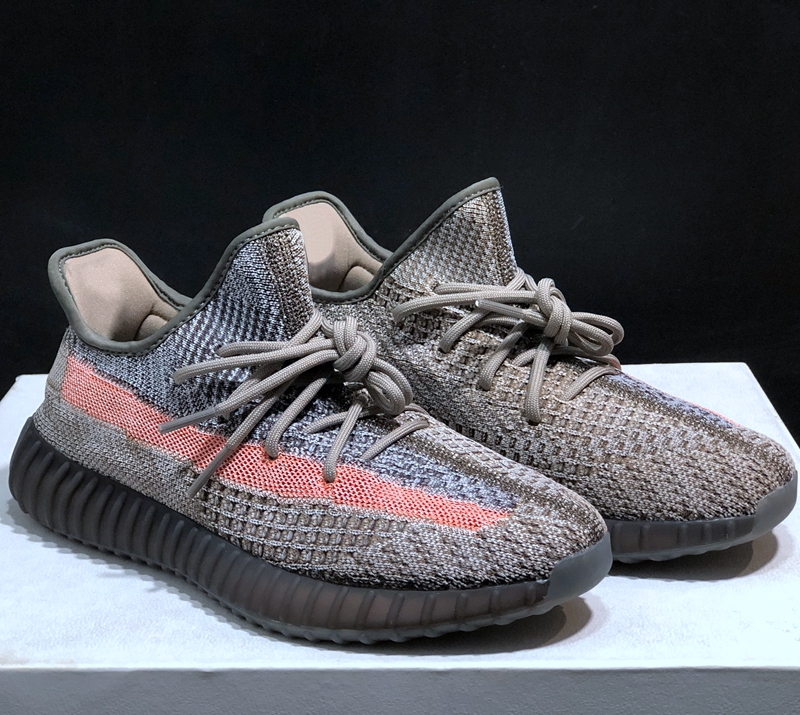 Kanye Men Women Running Shoes Ash Stone Blue Cinder Yecheil Bred Oreo Desert Sage Earth Linen Asriel Zebra Trainers Sneakers with Box, Gift
Kanye Men Women Running Shoes Ash Stone Blue Cinder Yecheil Bred Oreo Desert Sage Earth Linen Asriel Zebra Trainers Sneakers with Box, Gift