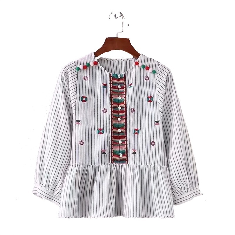 Women Sweet Color Pompom And Embroidery Decoration Shirt Female Girlish Style Fluffy Hem Long Sleeve Top 210520