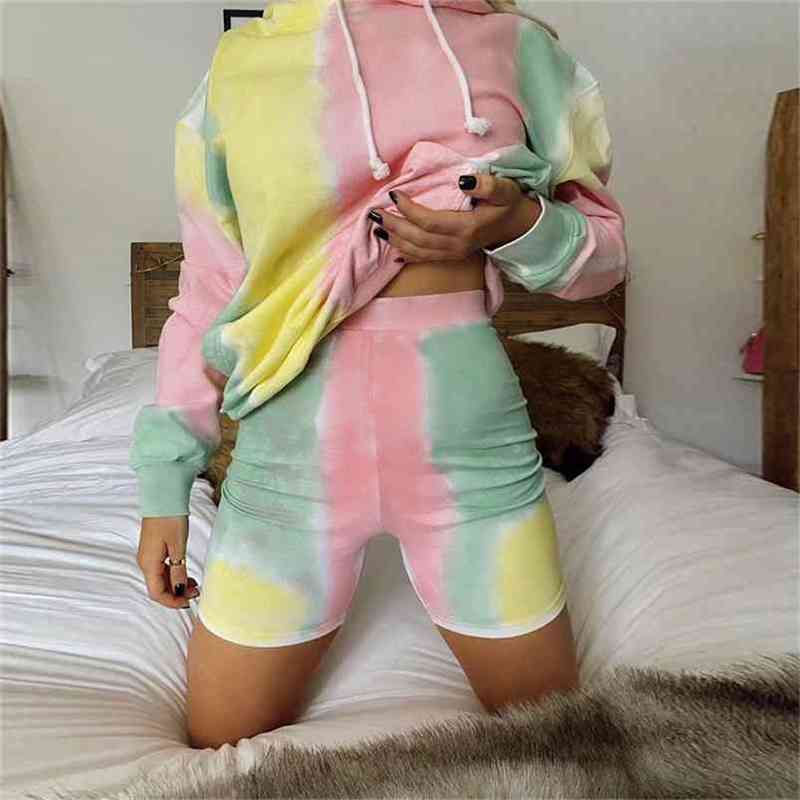 Autumn Winter Tie Dye 2 Piece Sets Women Sports Hoodie Suit Fashion Casual Hooded Sweatshirts High Waist Slim Shorts Female 210522