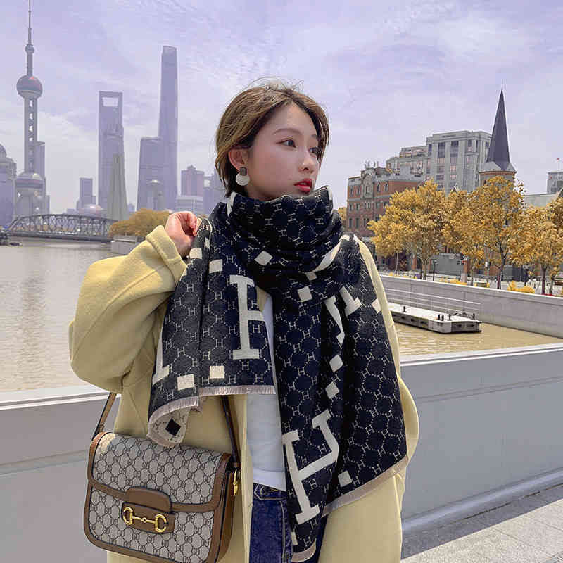 70% OFF Design Women's Korean version double-sided , versatile warm shawl in autumn winter, and thickened imitation cashmere scarf outside
70% OFF Design Women's Korean version double-sided , versatile warm shawl in autumn winter, and thickened imitation cashmere scarf outside