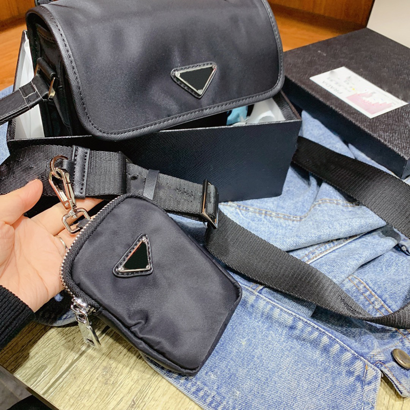 Women Designer Cross Body Bag Fashion Luxurys Designers Bags Totes Top Quality Handbag Nylon Men Handbags Shopping Boston Bag 2 Pieces Sets, Increase freight
Women Designer Cross Body Bag Fashion Luxurys Designers Bags Totes Top Quality Handbag Nylon Men Handbags Shopping Boston Bag 2 Pieces Sets, Increase freight