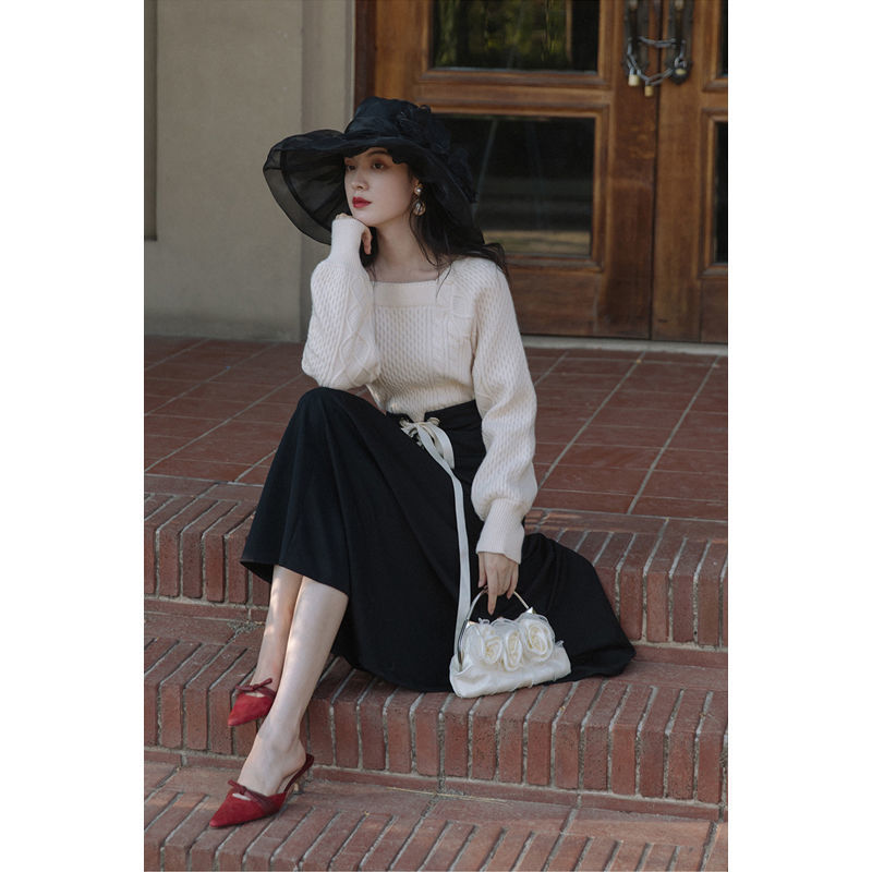 2 Piece Set Women French Elegant Suit Female Vintage Square Collar Knitted Sweater+ Bow Lace-Up Skirt Korean Winter Outfits 210521