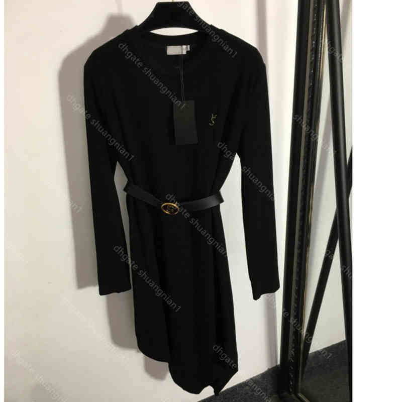 Simple women dress shirt 5A quality long sleeve slim fit dresses cotton dressshirt elastic metal logo brooch brand designer women clothing casual female Apparel a1, Supplementary price difference
Simple women dress shirt 5A quality long sleeve slim fit dresses cotton dressshirt elastic metal logo brooch brand designer women clothing casual female Apparel a1, Supplementary price difference