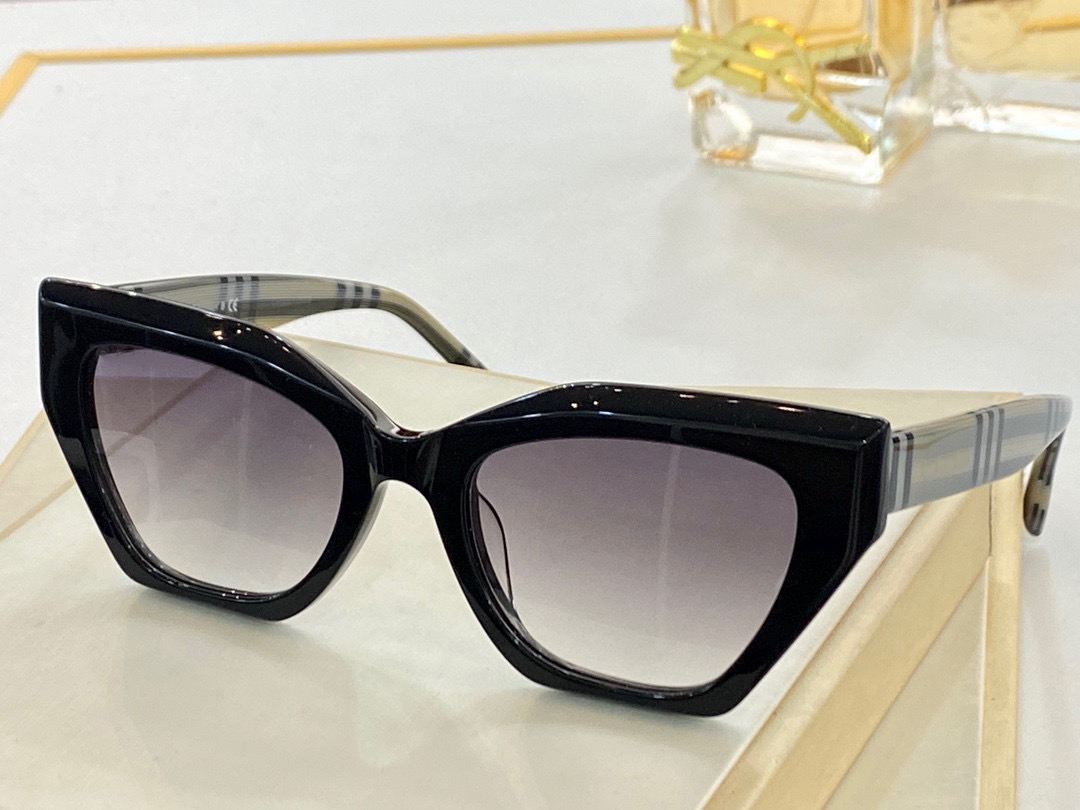 Sunglasses For Women Cat eye Summer style 4299 Anti-Ultraviolet Retro Plate Full Frame fashion Eyeglasses Random Box
Sunglasses For Women Cat eye Summer style 4299 Anti-Ultraviolet Retro Plate Full Frame fashion Eyeglasses Random Box