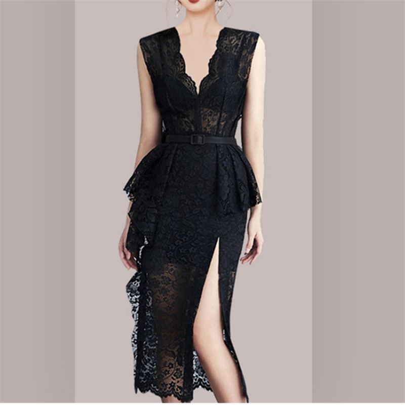 Elegant V-neck High Waist Women Black Lace Dress Vintage Ruffles Sexy split sleeveless Summer Female Party Vestidos 210520, Photo color
Elegant V-neck High Waist Women Black Lace Dress Vintage Ruffles Sexy split sleeveless Summer Female Party Vestidos 210520, Photo color
