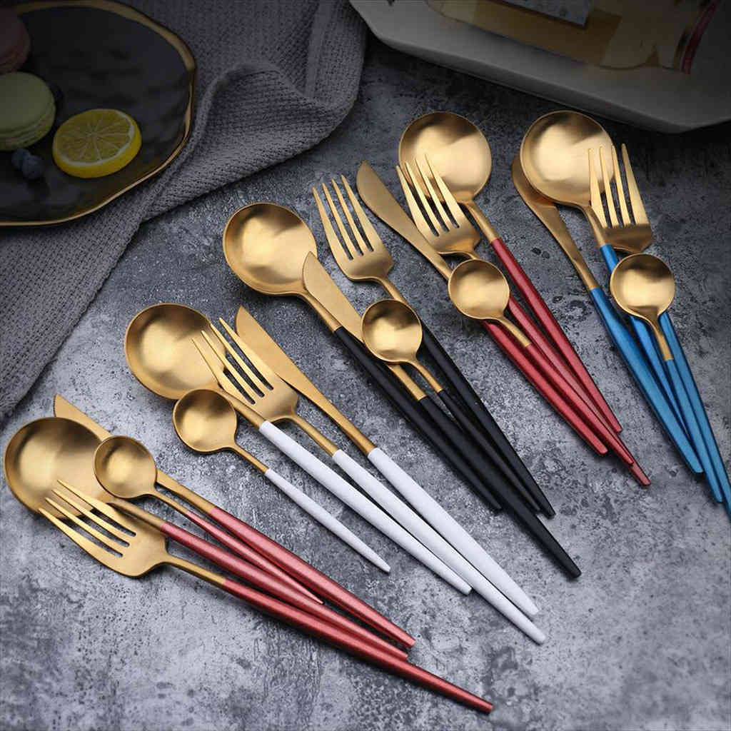 One knife, one fork and two tablespoons four pgs/set Spray Paint 304 Set of Stainless Steel Talheres Knife Spoon Kitchen Tool