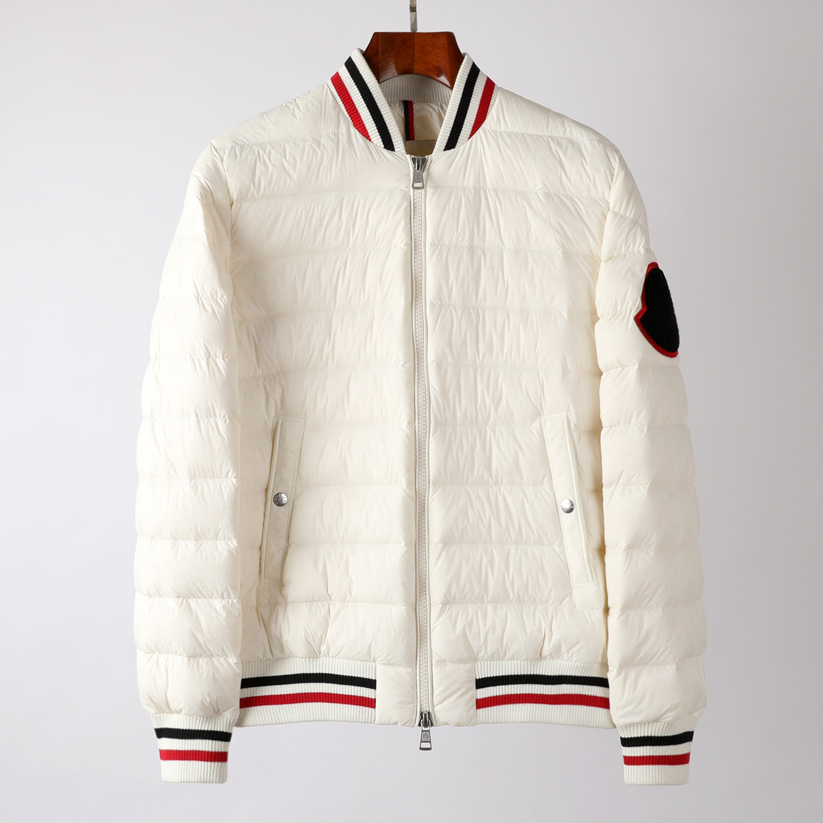 Luxury France Men's Down jackets designer brand The New Winter lightweight baseball Stand-up collar jacket comfortable warm coat, Supplement (not shipped separately)
Luxury France Men's Down jackets designer brand The New Winter lightweight baseball Stand-up collar jacket comfortable warm coat, Supplement (not shipped separately)