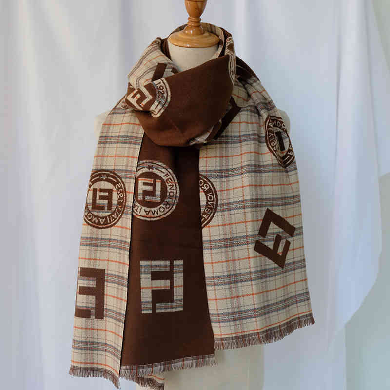 Design 2021 autumn winter letter imitation cashmere scarf Plaid shawl thickened warm double-sided two-color dual-purpose women's bib, Blue;gray
Design 2021 autumn winter letter imitation cashmere scarf Plaid shawl thickened warm double-sided two-color dual-purpose women's bib, Blue;gray