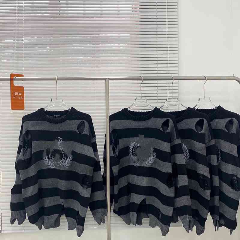 designer Men' Sweaters Balencaigas' Designers Sweaters 21 Winter New Latch Letter Crown Wheat Embroidery Wide Stripe Irregular Hole Knitted Women, Gray
designer Men' Sweaters Balencaigas' Designers Sweaters 21 Winter New Latch Letter Crown Wheat Embroidery Wide Stripe Irregular Hole Knitted Women, Gray