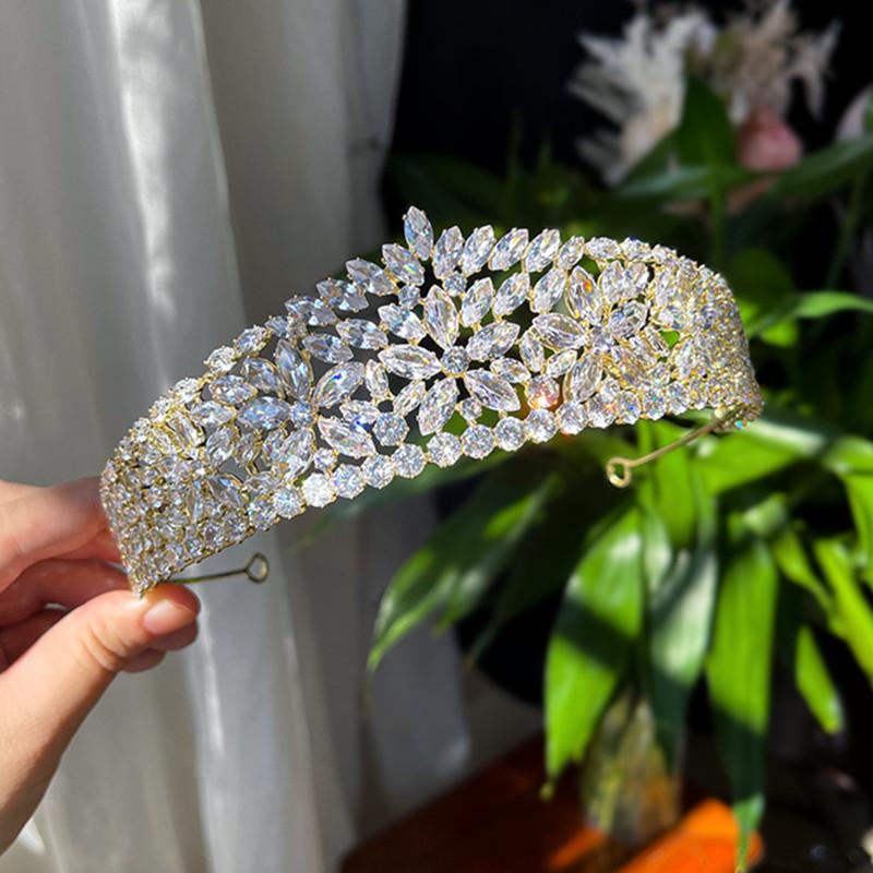 Hair Clips & Barrettes MYFEIVO Bridal Crown Full Zircon Princess Wedding Tiaras Party Prom Women Jewelry Accessories HQ0928, Golden;silver
Hair Clips & Barrettes MYFEIVO Bridal Crown Full Zircon Princess Wedding Tiaras Party Prom Women Jewelry Accessories HQ0928, Golden;silver
