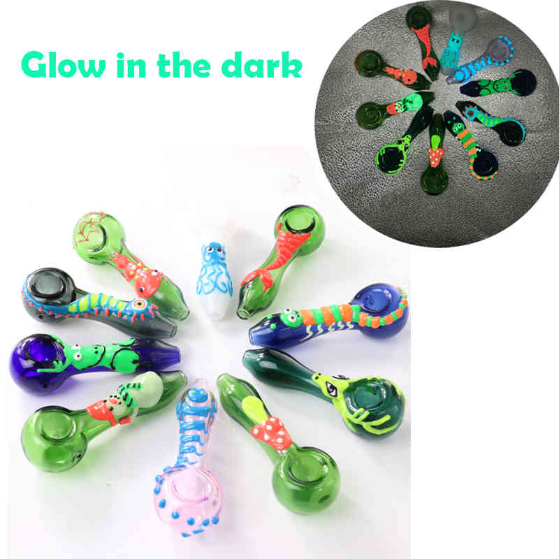 4 Inch Glow In The Dark Heady Glass Smoking Pipes Art Spoon Scorpion Luminous Hand Pipe Oil Burner Smoking Accessories
4 Inch Glow In The Dark Heady Glass Smoking Pipes Art Spoon Scorpion Luminous Hand Pipe Oil Burner Smoking Accessories