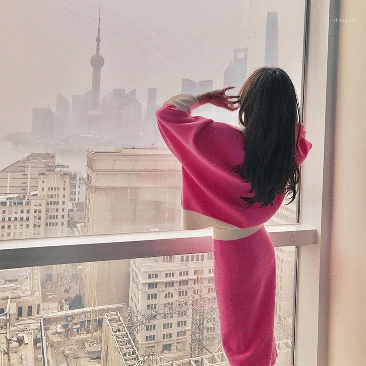 Women' Tracksuits 2021 Autumn Winter Women Fashion Causa Long Sleeve Suit Female Causal Korean Style Elegant Office Two Piece Set E92, Red
Women' Tracksuits 2021 Autumn Winter Women Fashion Causa Long Sleeve Suit Female Causal Korean Style Elegant Office Two Piece Set E92, Red