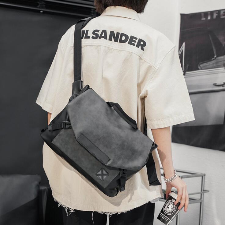 Wholesale men shoulder bag outdoor leisure wear-resistant gray fashion handbag street personalized printed leather backpack simple Joker business briefcase, Gray-4932
Wholesale men shoulder bag outdoor leisure wear-resistant gray fashion handbag street personalized printed leather backpack simple Joker business briefcase, Gray-4932
