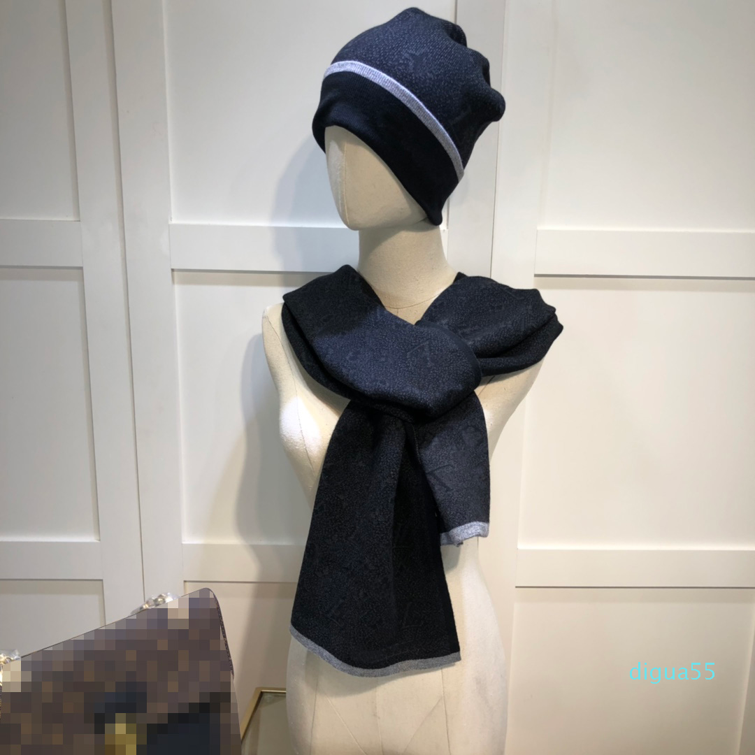 Designer Women Mens Knitted Scarf Hat Set Winter Warm Hats And Scarves Thick Wool Beanie Cap For Men Unisex Top Quality Caps Two-piece suit
Designer Women Mens Knitted Scarf Hat Set Winter Warm Hats And Scarves Thick Wool Beanie Cap For Men Unisex Top Quality Caps Two-piece suit