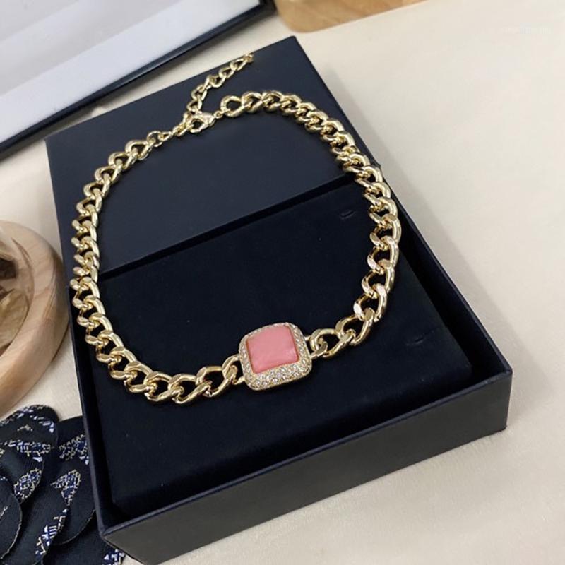 Vintage Fashion Jewelry For Women Party Europe Luxury Sweater Chain Black White Choker Necklace Stamp Gifts Chains
Vintage Fashion Jewelry For Women Party Europe Luxury Sweater Chain Black White Choker Necklace Stamp Gifts Chains