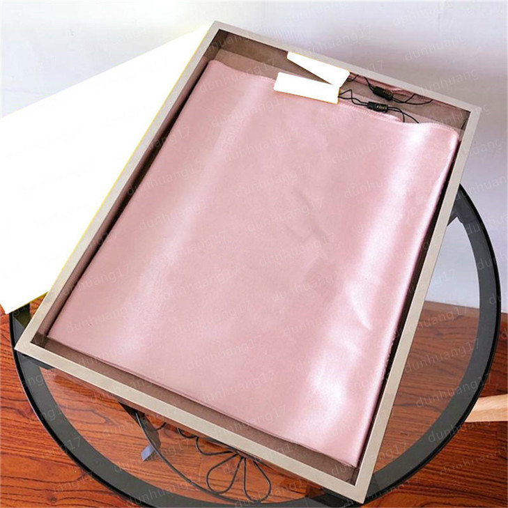 Fashion Series Woman Scarves Designer High-end Style Classic Five Styles Color 180*68cm Silk Ladies Scarf With Sealed Original Box
Fashion Series Woman Scarves Designer High-end Style Classic Five Styles Color 180*68cm Silk Ladies Scarf With Sealed Original Box