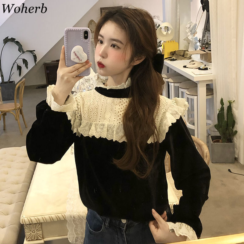 Blouses Women Turtleneck Lace Patchwork Loose Velvet Shirts Spring Korean Chic Blouse Vintage Temperament Ladies Tops 210519