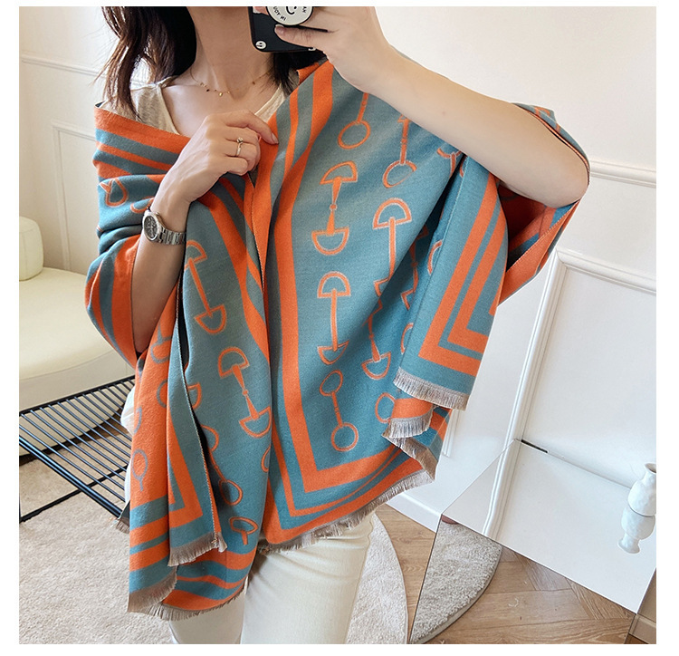2021 Design Print Winter Scarf Women Pashmina Cashmere Shawls and Wraps Thick Warm Blanket Scarves for Female
2021 Design Print Winter Scarf Women Pashmina Cashmere Shawls and Wraps Thick Warm Blanket Scarves for Female