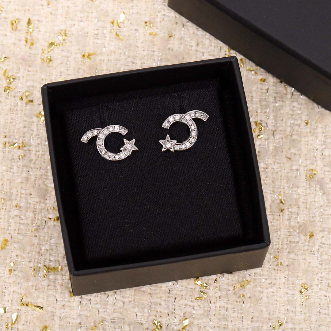 2021 Top quality stud earing with diamond in platinum color for women wedding jewelry gift star style have box stamp PS3956, Golden
2021 Top quality stud earing with diamond in platinum color for women wedding jewelry gift star style have box stamp PS3956, Golden