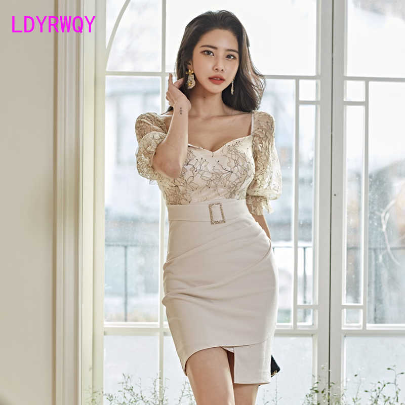 Korean Slim Lace Fight Receive Waist Pack Hip Sleeve Stitching Irregular Dress Knee-Length Office Lady 210603, Beige
Korean Slim Lace Fight Receive Waist Pack Hip Sleeve Stitching Irregular Dress Knee-Length Office Lady 210603, Beige