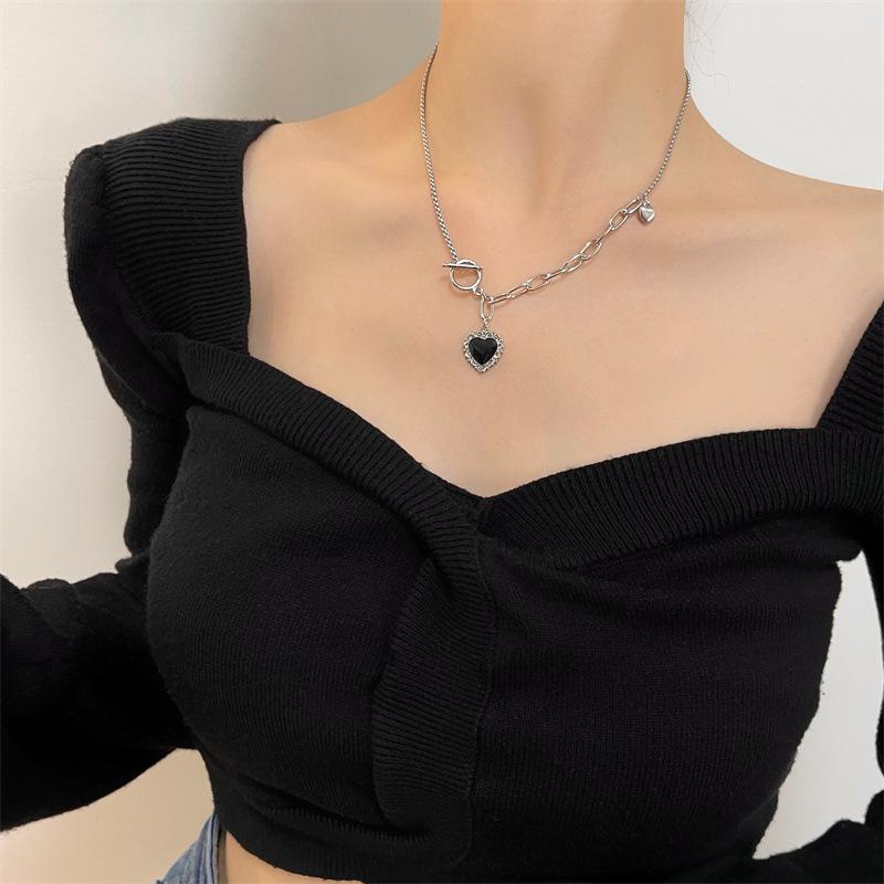 pendant necklaces modern jewelry heart necklace 2021 design vintage temperament chain for women gifts, Silver
pendant necklaces modern jewelry heart necklace 2021 design vintage temperament chain for women gifts, Silver