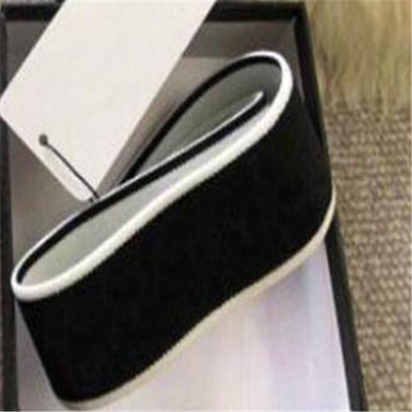 Fashion letter baroque headbands tiaras for mens and womens Party Outdoor sports Lovers gift motion Headbands
Fashion letter baroque headbands tiaras for mens and womens Party Outdoor sports Lovers gift motion Headbands