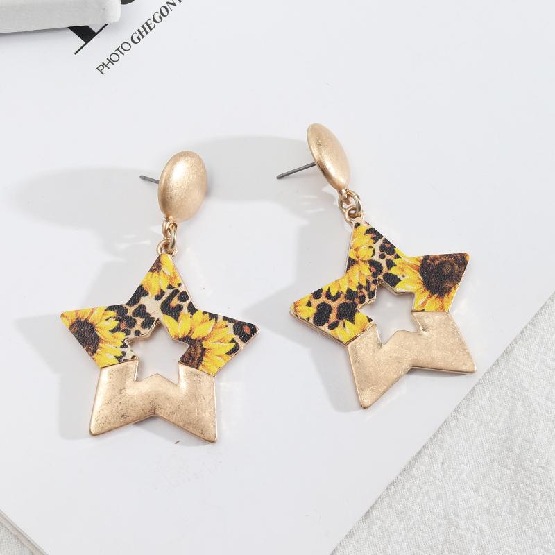 Stud Leopard Leather Abalone Shell Star Dangle Drops Earrings For Women, Golden;silver
Stud Leopard Leather Abalone Shell Star Dangle Drops Earrings For Women, Golden;silver