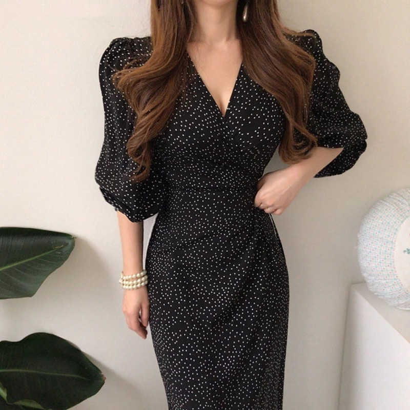 Elegant Spring Summer Black V-Neck Women's Dress Korean Clothing Vintage Bandage Femme Robe 210603, Picture color
Elegant Spring Summer Black V-Neck Women's Dress Korean Clothing Vintage Bandage Femme Robe 210603, Picture color