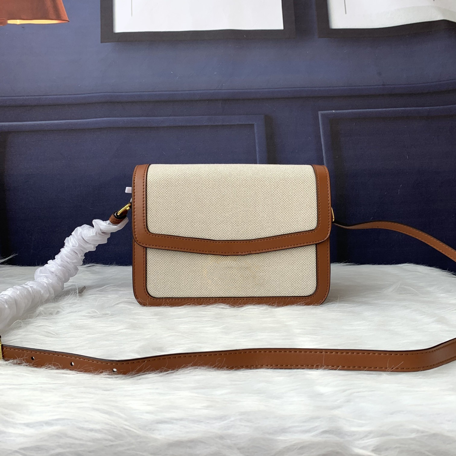 Original High Quality oblique bag TRIOMPHE Designer Luxury Handbags Purses One Handle Classic Flip Bag Women Brand Tote Genuine Leather Shoulder Bags, Split
Original High Quality oblique bag TRIOMPHE Designer Luxury Handbags Purses One Handle Classic Flip Bag Women Brand Tote Genuine Leather Shoulder Bags, Split