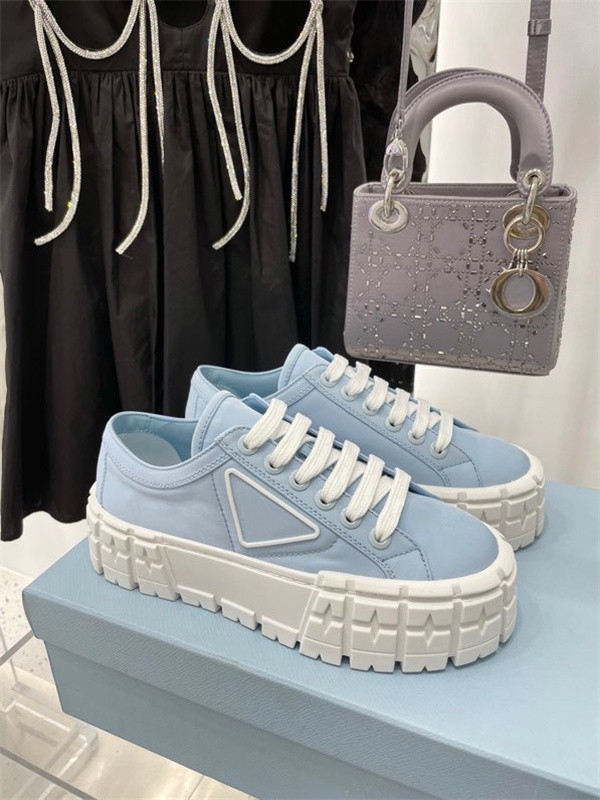 Prad Mens Platform Sneakers Women Classic Diamond Fully White Shoes Top Quality Leather Fashion Platform Shoes Trendy Designer Casual Shoes size35-40, Choose the color
Prad Mens Platform Sneakers Women Classic Diamond Fully White Shoes Top Quality Leather Fashion Platform Shoes Trendy Designer Casual Shoes size35-40, Choose the color