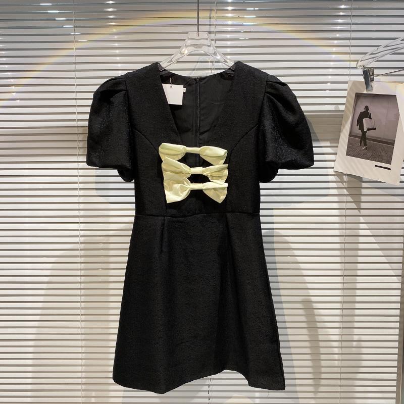 Women Black Bow Mini Dress V-Neck Short Puff Sleeve Arrivals Lady Sexy Fashion Temperament Spring Summer 11D526 210525
Women Black Bow Mini Dress V-Neck Short Puff Sleeve Arrivals Lady Sexy Fashion Temperament Spring Summer 11D526 210525