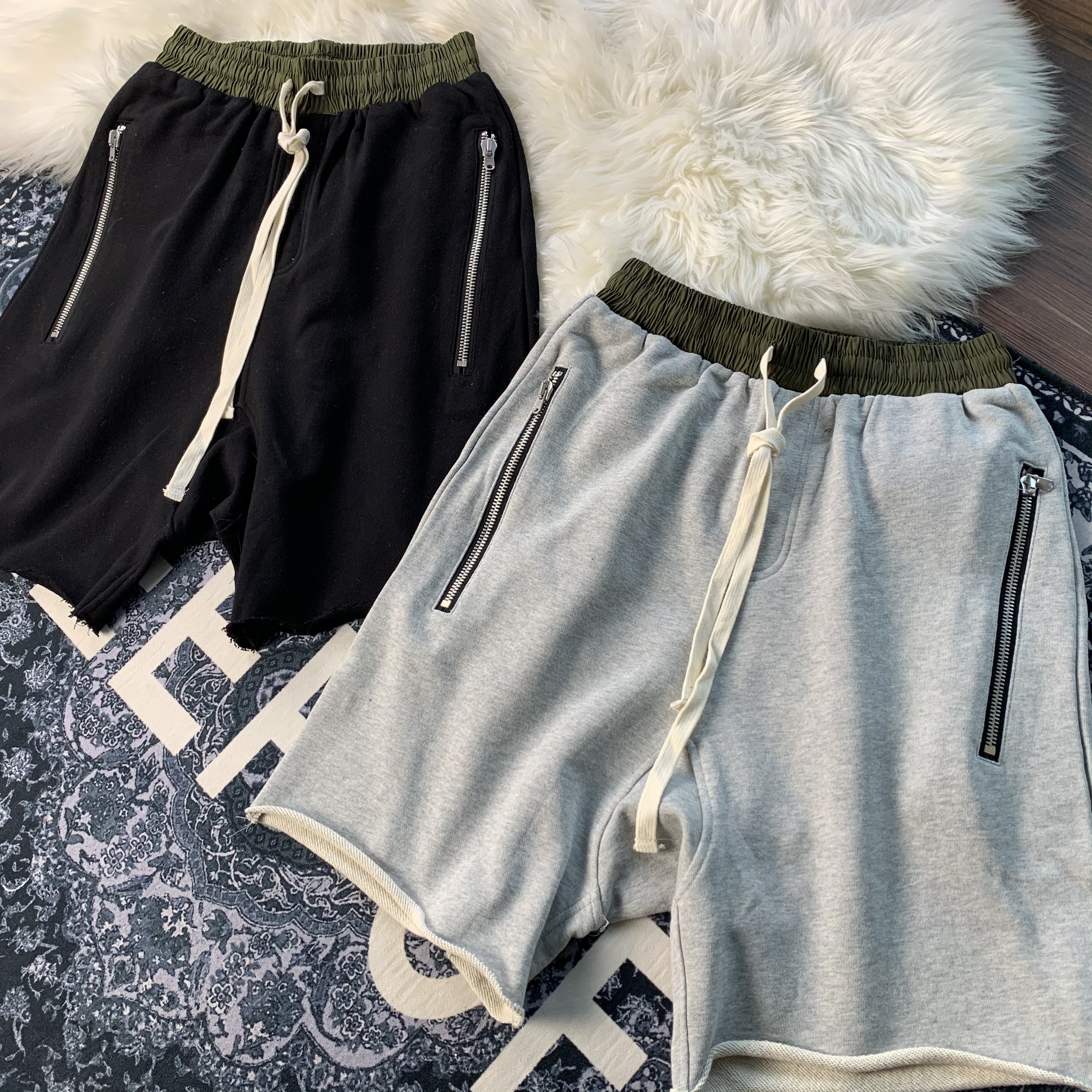 2021 FOG Essentials Shorts Men Women Designer Pants Spring Fear Of God Sports Running Jogger Oversize Tracksuit S-XL 926#, Black
2021 FOG Essentials Shorts Men Women Designer Pants Spring Fear Of God Sports Running Jogger Oversize Tracksuit S-XL 926#, Black