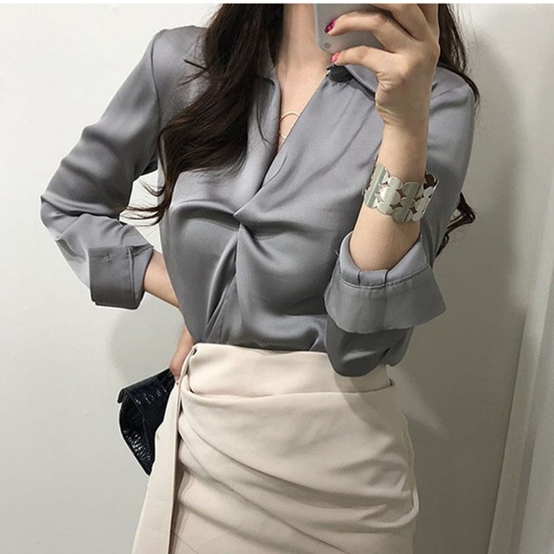 autumn Fashion Female Casual Elegant Solid Chiffon Blouse Women Silk Satin Shirts Office Lady Career Blusa Pullover tops 210601, Pink 
autumn Fashion Female Casual Elegant Solid Chiffon Blouse Women Silk Satin Shirts Office Lady Career Blusa Pullover tops 210601, Pink