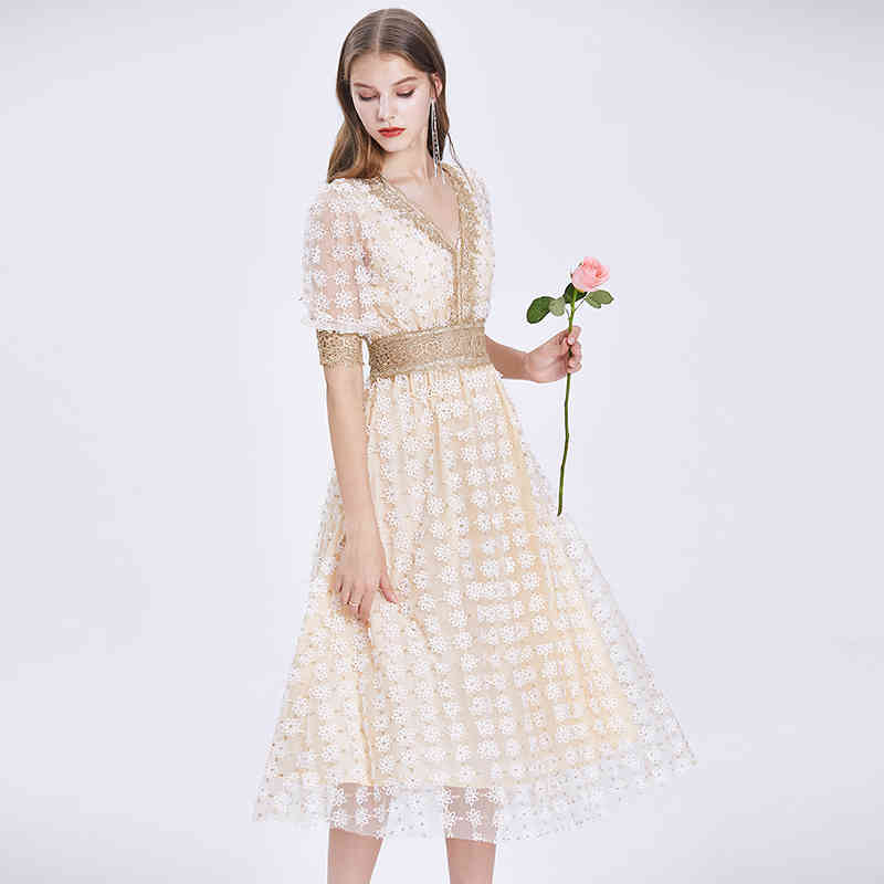 Elegant Patchwork Embroidery Dresses Female V Neck Puff Short Sleeve High Waist Hollow Out Women Fashion Summer Lace 210506