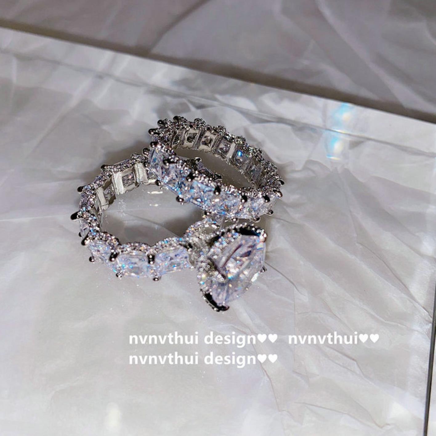New Sparkling Vintage Jewelry Couple Rings 925 Sterling Silver Big Oval Cut White Topaz Cz Diamond Women Wedding Bridal Ring Set Gift Dtpxl, Slivery;golden
New Sparkling Vintage Jewelry Couple Rings 925 Sterling Silver Big Oval Cut White Topaz Cz Diamond Women Wedding Bridal Ring Set Gift Dtpxl, Slivery;golden
