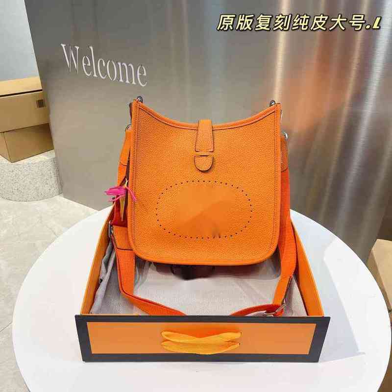CLassic Bags 2022 Designers Handbags Luxurys Designer Handbags Herm Single Shoulder Messenger Top Cowhide Fashion Versatile Evelyn, Herme
CLassic Bags 2022 Designers Handbags Luxurys Designer Handbags Herm Single Shoulder Messenger Top Cowhide Fashion Versatile Evelyn, Herme
