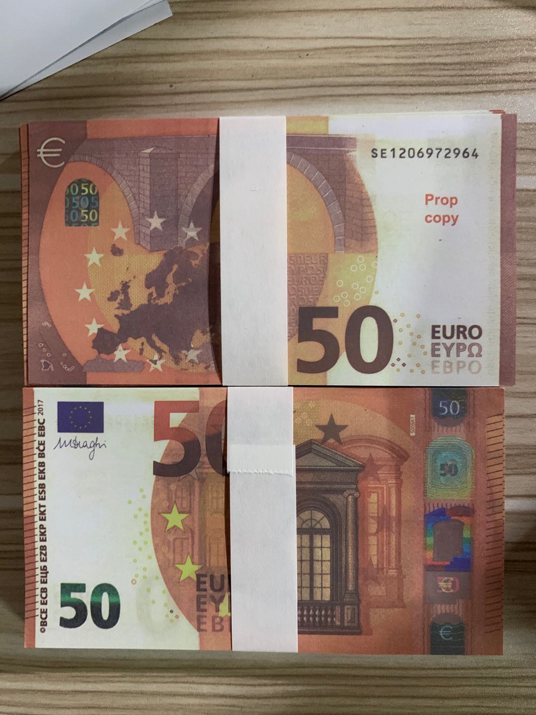 Movie money faux billet Paper Toys party USA 20 50 100 Fake Dollar Euro Prop Banknote For Kids Christmas Gifts Or Video Film
Movie money faux billet Paper Toys party USA 20 50 100 Fake Dollar Euro Prop Banknote For Kids Christmas Gifts Or Video Film