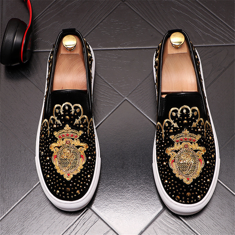 Dress Shoes male fashion suede leather embroidered strass moccasins of casual men printed shoes driving party apartments V703, 1# shoe box
Dress Shoes male fashion suede leather embroidered strass moccasins of casual men printed shoes driving party apartments V703, 1# shoe box