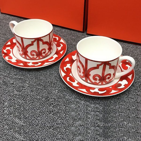 Coffee cup and Saucer Set European afternoon black tea cups bone china coffeecup 805
Coffee cup and Saucer Set European afternoon black tea cups bone china coffeecup 805