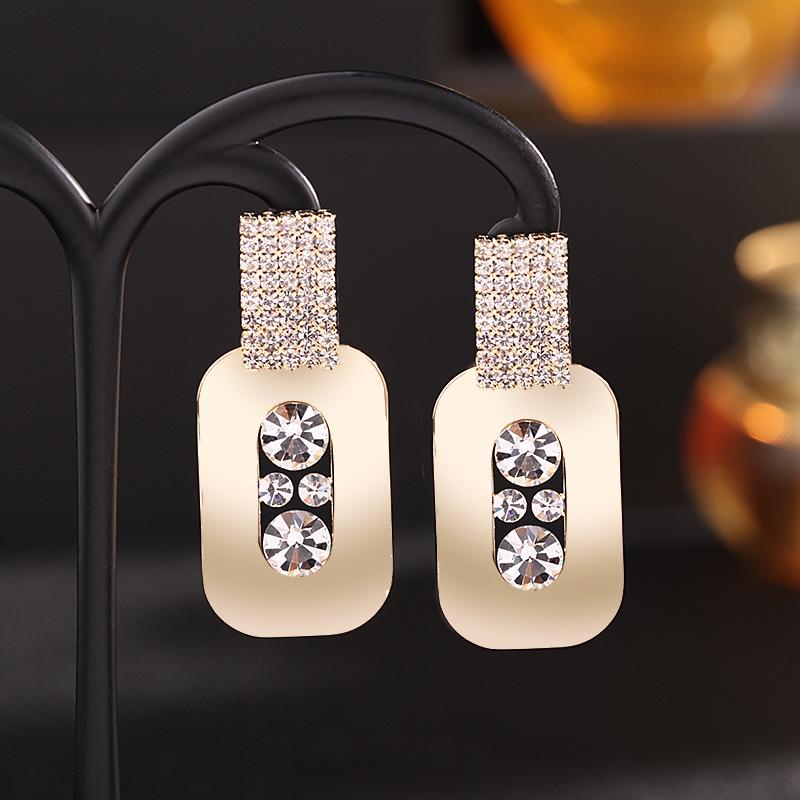 Dangle & Chandelier Cute Female Natural Zircon Drop Earrings Sterling Silver Gold Wedding Dainty Crystal Square For Women
Dangle & Chandelier Cute Female Natural Zircon Drop Earrings Sterling Silver Gold Wedding Dainty Crystal Square For Women