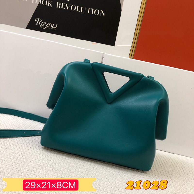 Letter triangle handbag stitching Crochet chain shoulder bag leather wholesale womens handbags luxury designer messenger bags, Make up the difference
Letter triangle handbag stitching Crochet chain shoulder bag leather wholesale womens handbags luxury designer messenger bags, Make up the difference