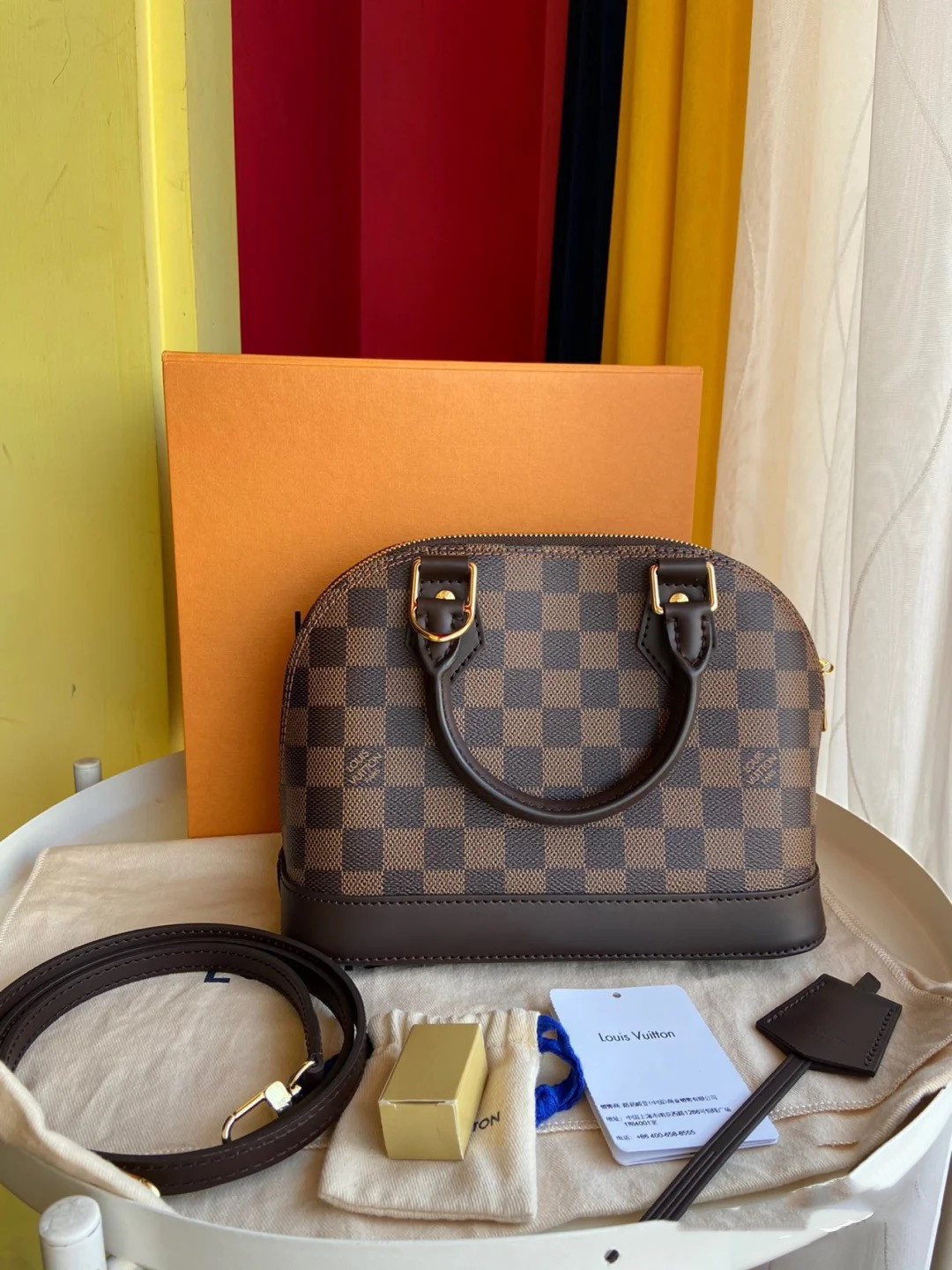 LV LOUIS Handbag VITTON ALMA BB Handbag Women Leather Shoulder Bags Fashion Designer Female Messenger Shell Bag Purse
LV LOUIS Handbag VITTON ALMA BB Handbag Women Leather Shoulder Bags Fashion Designer Female Messenger Shell Bag Purse