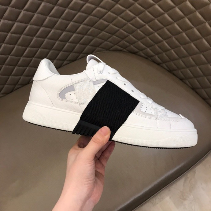 Valentin 2021 Casual shoe leather sneaker Letters lace-up platform Leisure women shoes fashion Flat canvas Large size, 01
Valentin 2021 Casual shoe leather sneaker Letters lace-up platform Leisure women shoes fashion Flat canvas Large size, 01