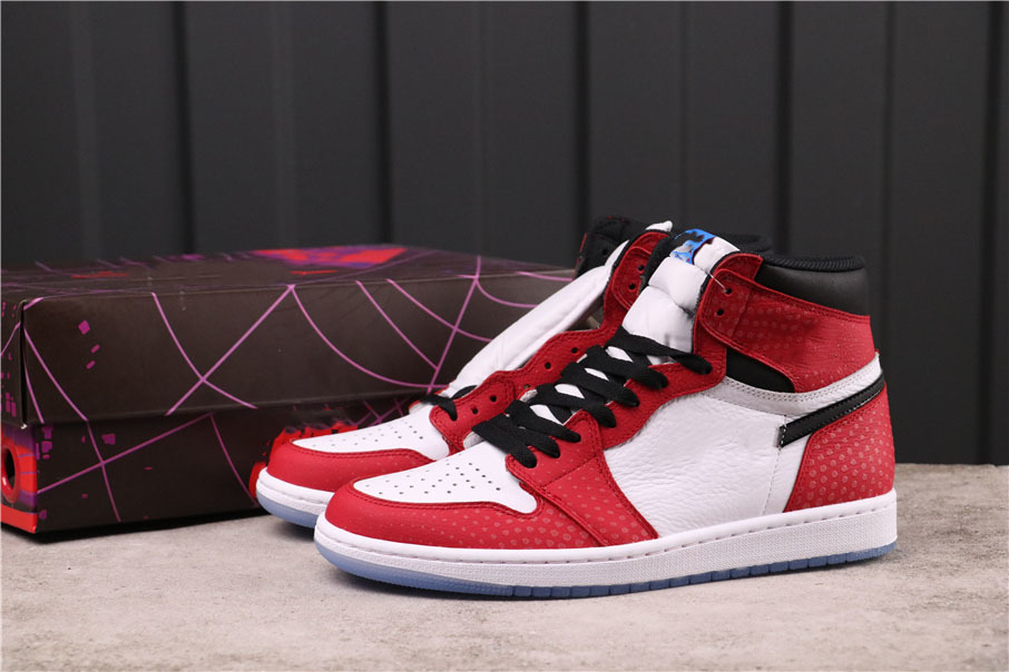 This High quailty Basketball Shoes color is a perfect match for Chicago Chicago's white and black red look, The classic vitality fascinating, Customize
This High quailty Basketball Shoes color is a perfect match for Chicago Chicago's white and black red look, The classic vitality fascinating, Customize